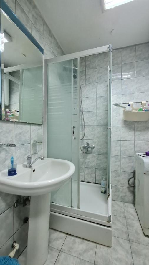 Center Cosy Apartment سكوبجي المظهر الخارجي الصورة